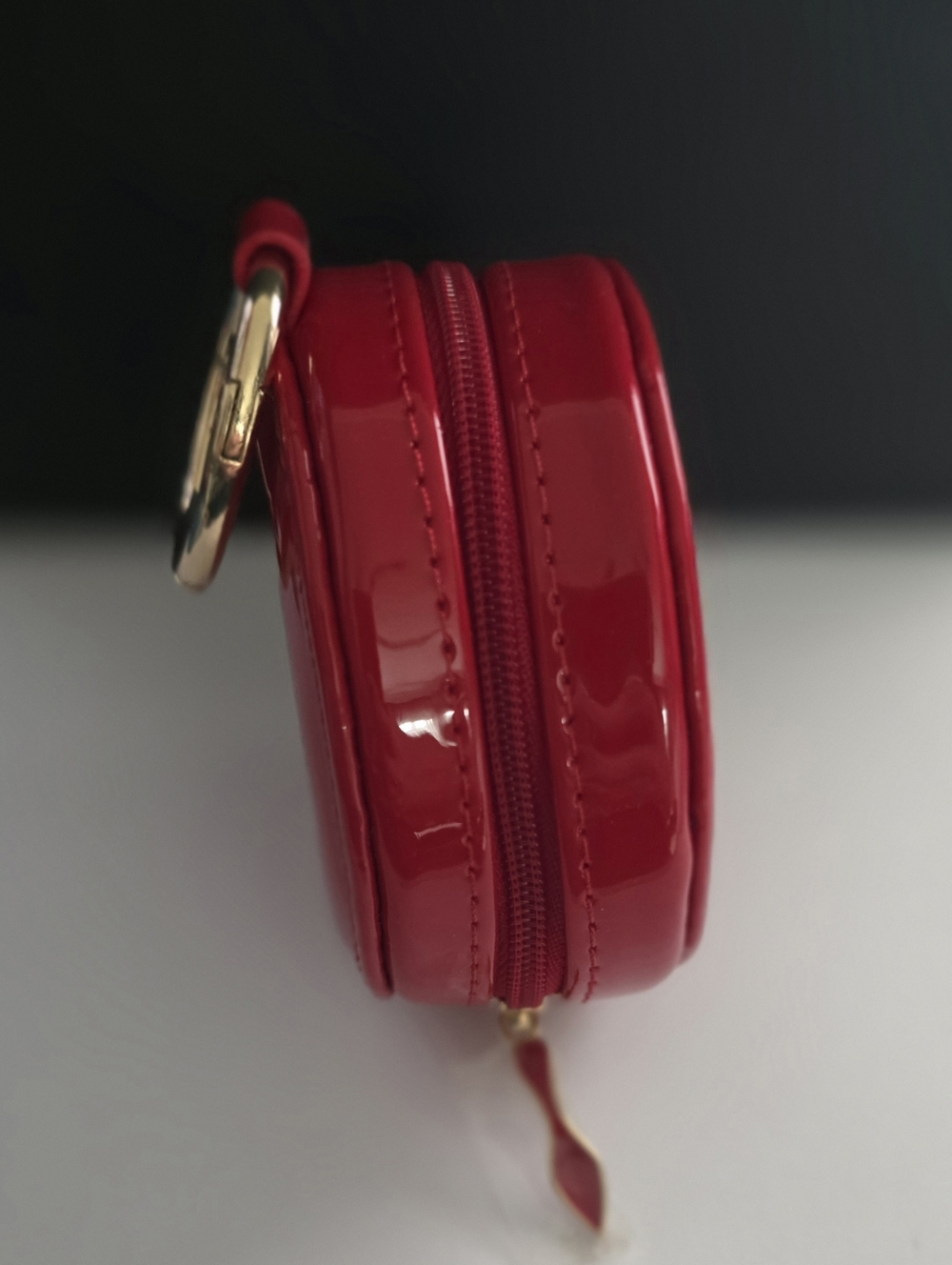 Christian Louboutin Red Patent Zip Around Foundation Compact Carrying Case Charm - Picture 3 of 16